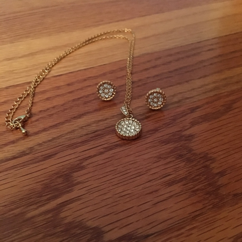 SOLD! Swarovski crystal gold necklace and earrings